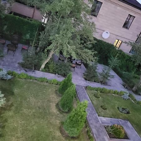 Ahana Hotel Martuni Exteriér fotografie