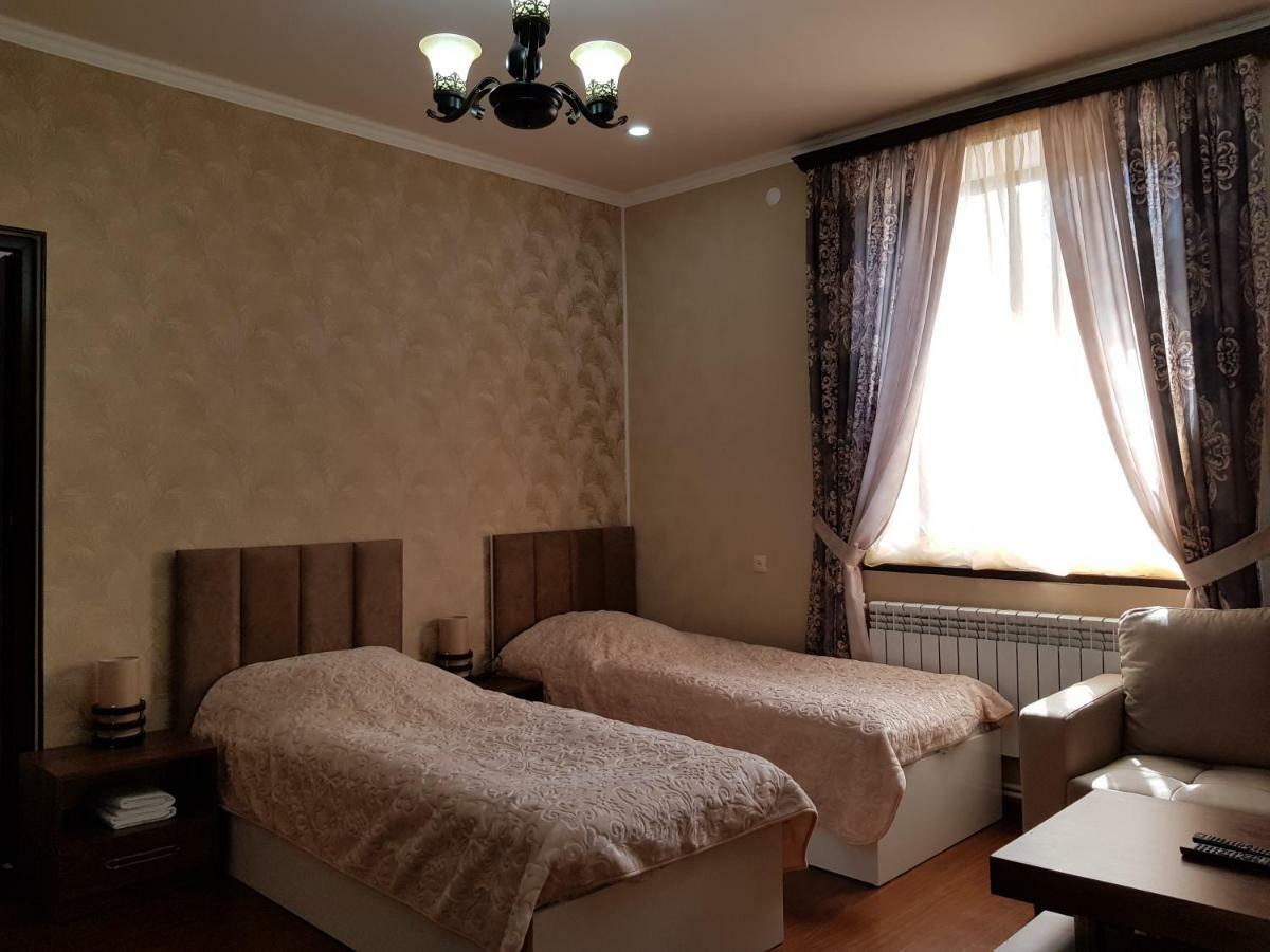 Ahana Hotel Martuni Exteriér fotografie